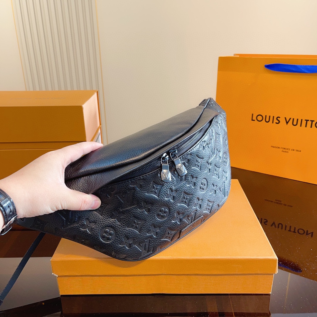 【 LOUIS VUITTON公式 旗艦店】ルイヴィトン   ウエストポーチ   当日出荷 好評に付き再入荷！35*10*16CM