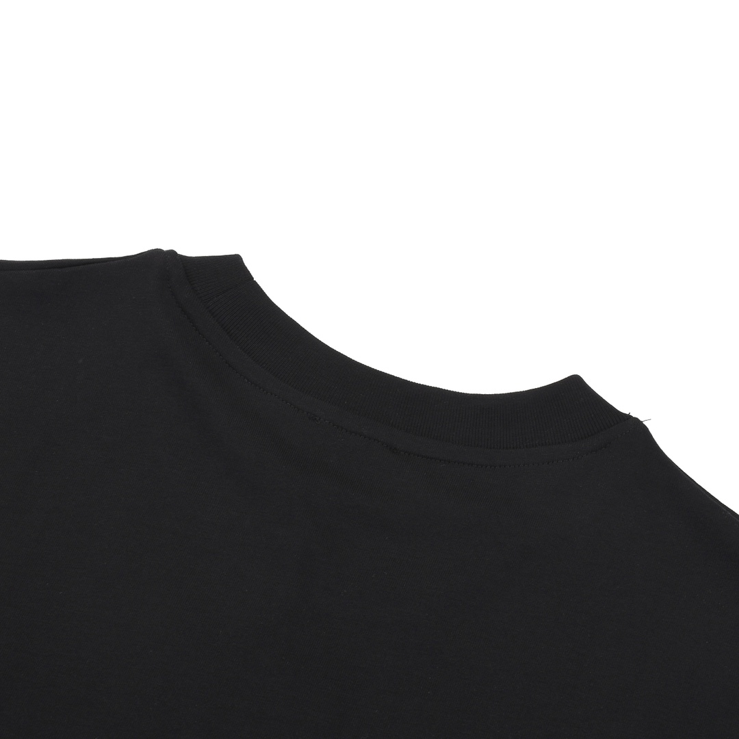 【BURBERRY 公式旗艦店】バーバリー  Tシャツ ご好評に付き再入荷！