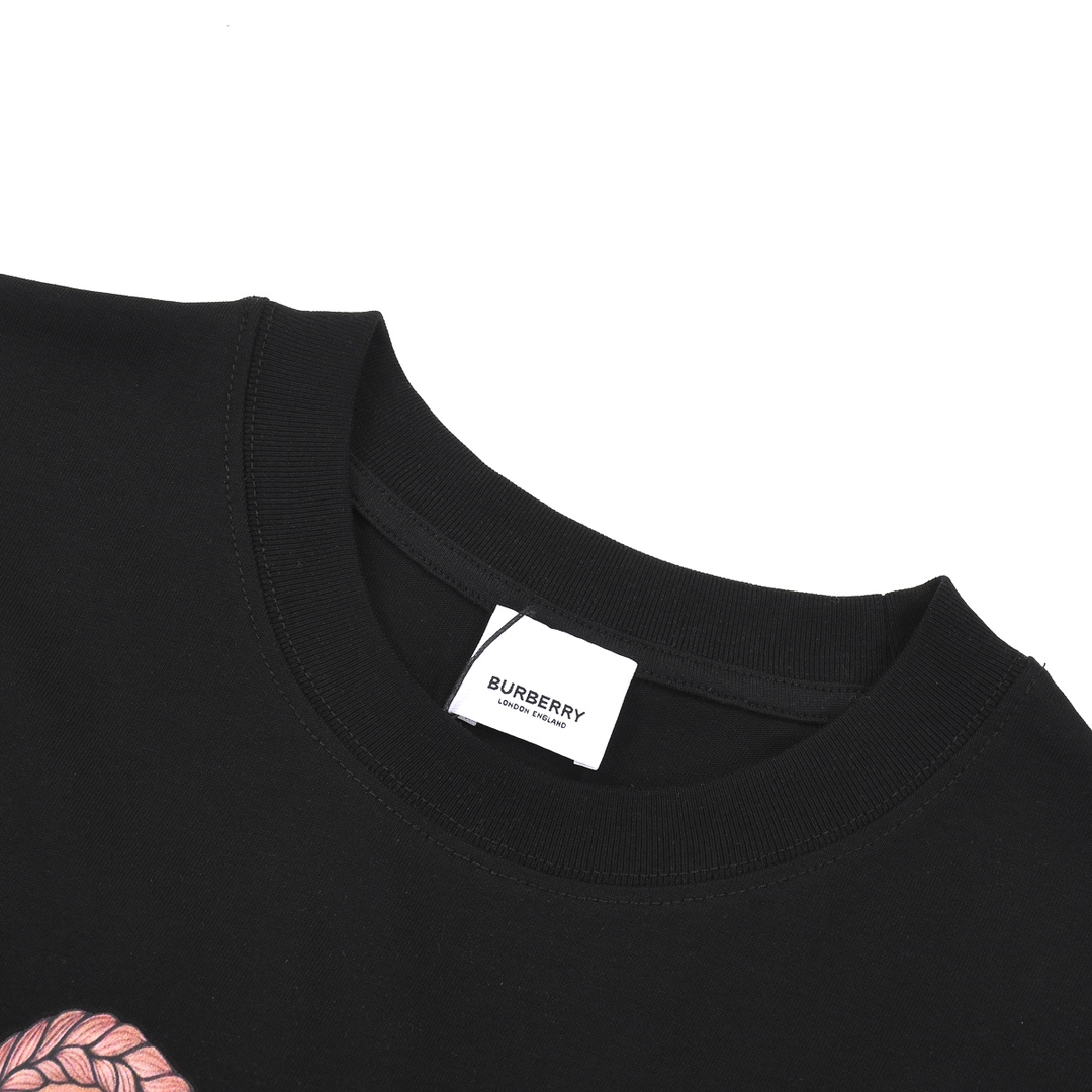 【BURBERRY 公式旗艦店】バーバリー  Tシャツ ご好評に付き再入荷！