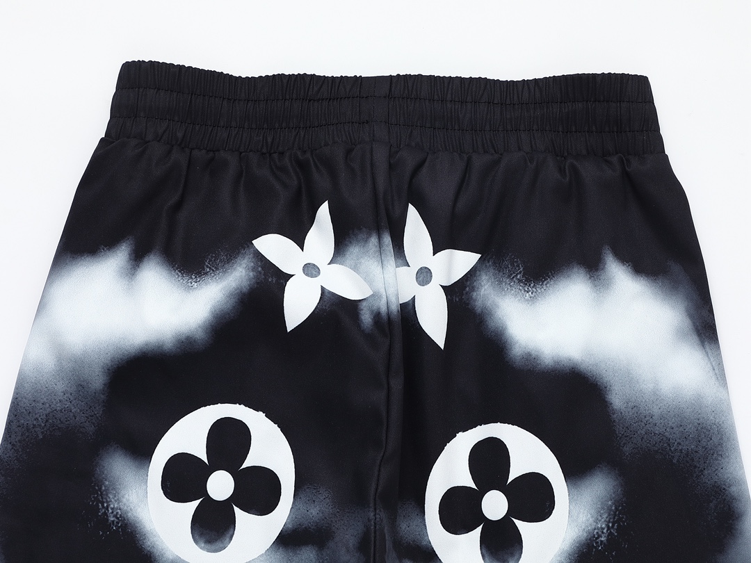 【LOUIS VUITTON   公式旗艦店】 ルイヴィトン  ショートパンツ  ご好評に付き再入荷！