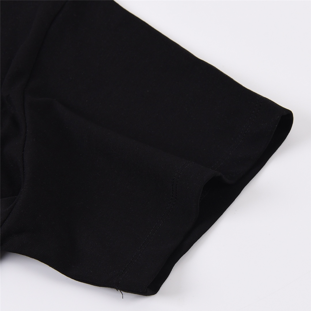 【CHANEL  公式旗艦店】シャネル  Tシャツ ご好評に付き再入荷！