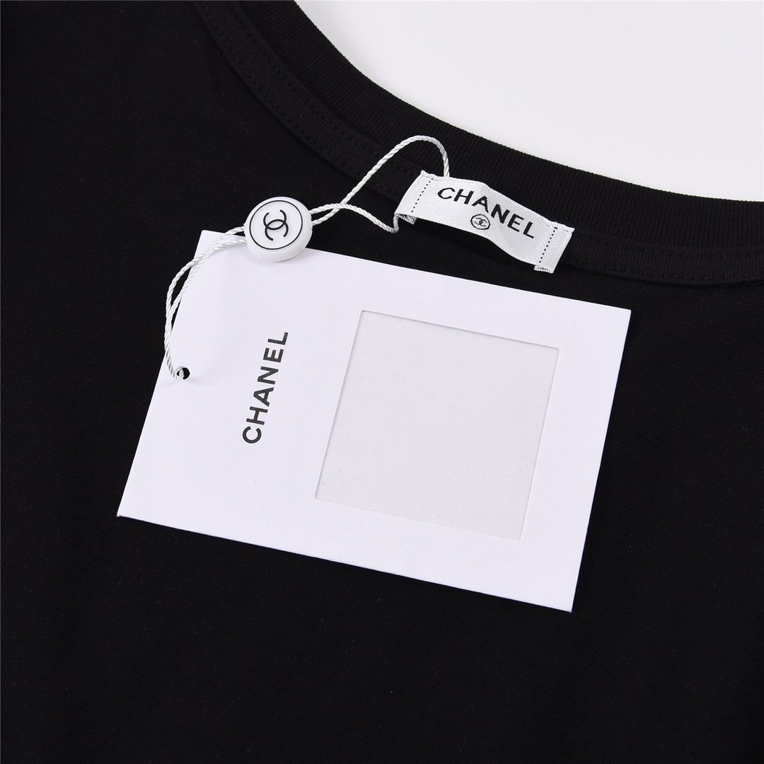 【CHANEL  公式旗艦店】シャネル  Tシャツ ご好評に付き再入荷！