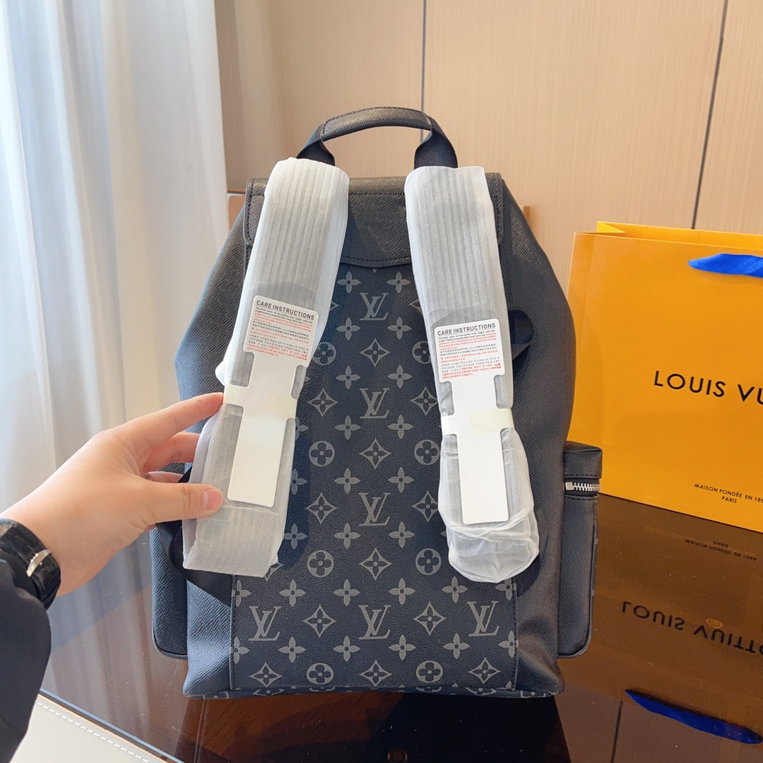 【 LOUIS VUITTON公式 旗艦店】ルイヴィトン   リュックサック   当日出荷 好評に付き再入荷！28*16*42CM