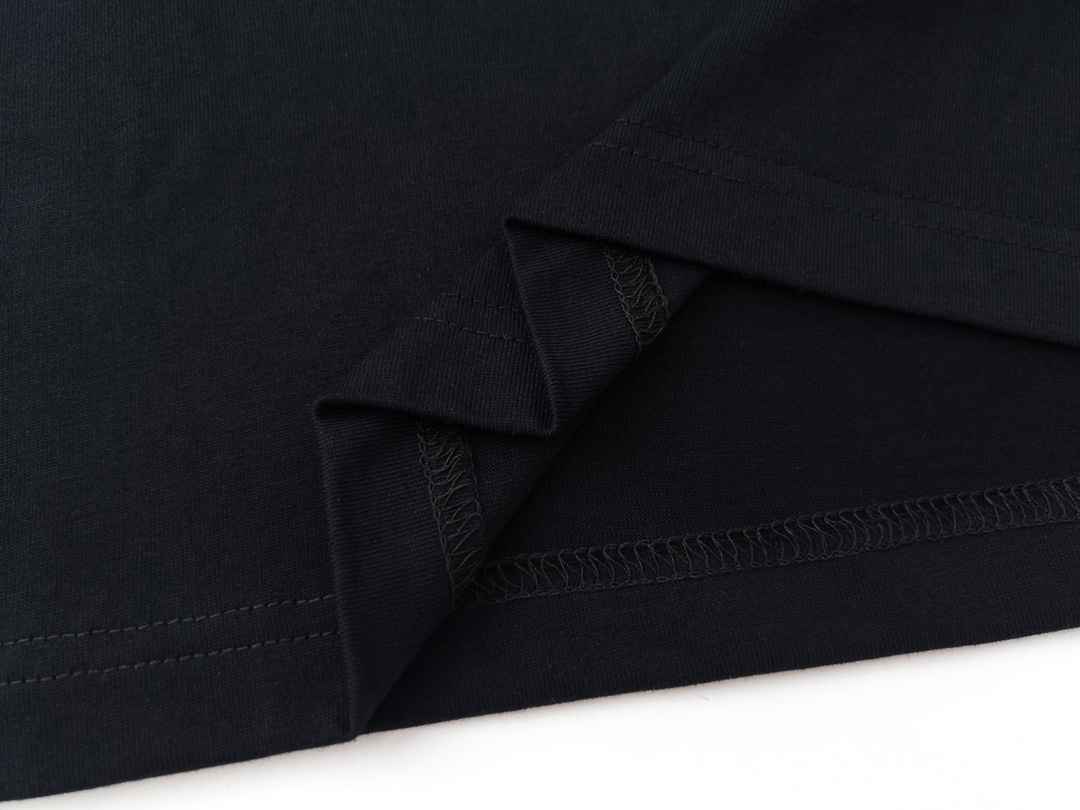 【2024】【GUCCI 公式旗艦店】クッチ   Tシャツ ご好評に付き再入荷！