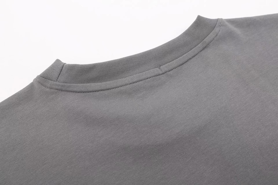 【DIOR 公式旗艦店】ディオール    Tシャツ ご好評に付き再入荷！