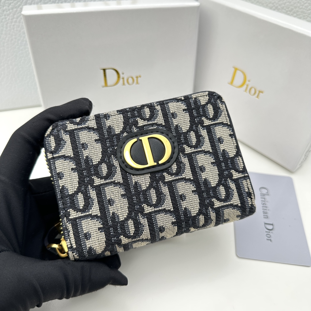 【DIOR 公式 旗艦店】ディオール 財布   当日出荷 好評に付き再入荷！12*8.5cm