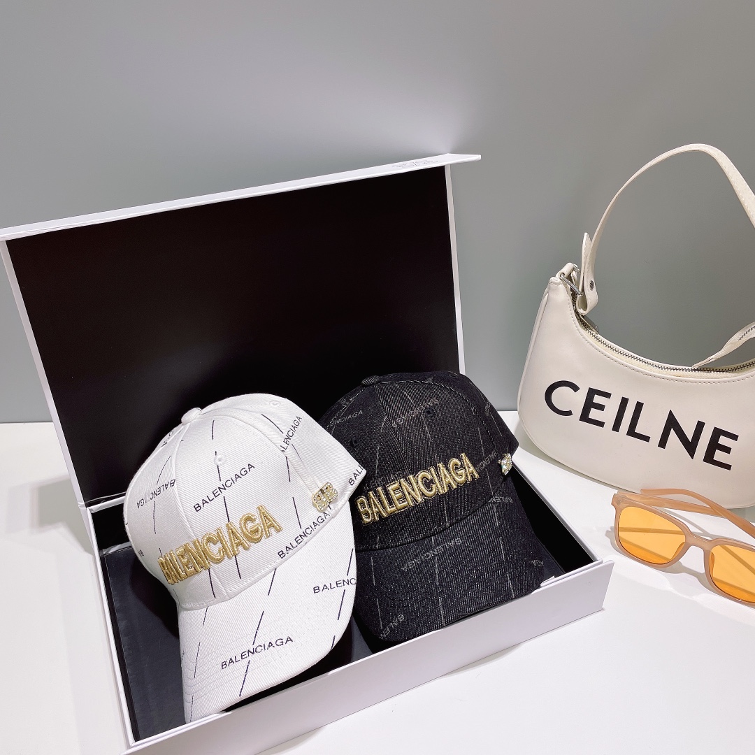 【BALENCIAGA バレンシアガ】【数量限定】 野球帽 / ハット