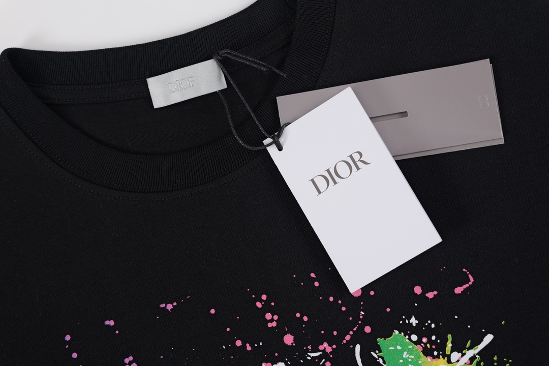 【DIOR 公式旗艦店】 ディオール    Tシャツご好評に付き再入荷！