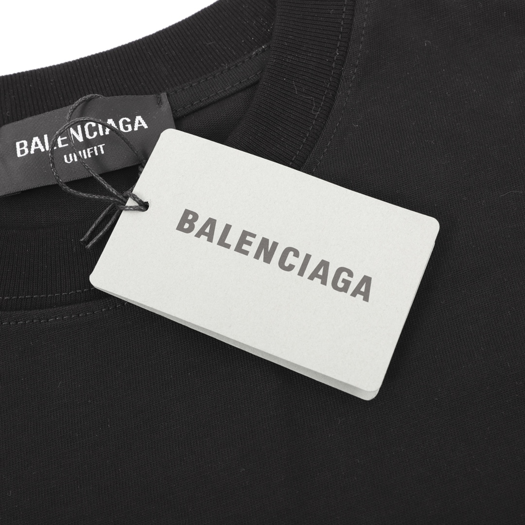 【BALENCIAGA  公式旗艦店】バレンシアガ     Tシャツご好評に付き再入荷！