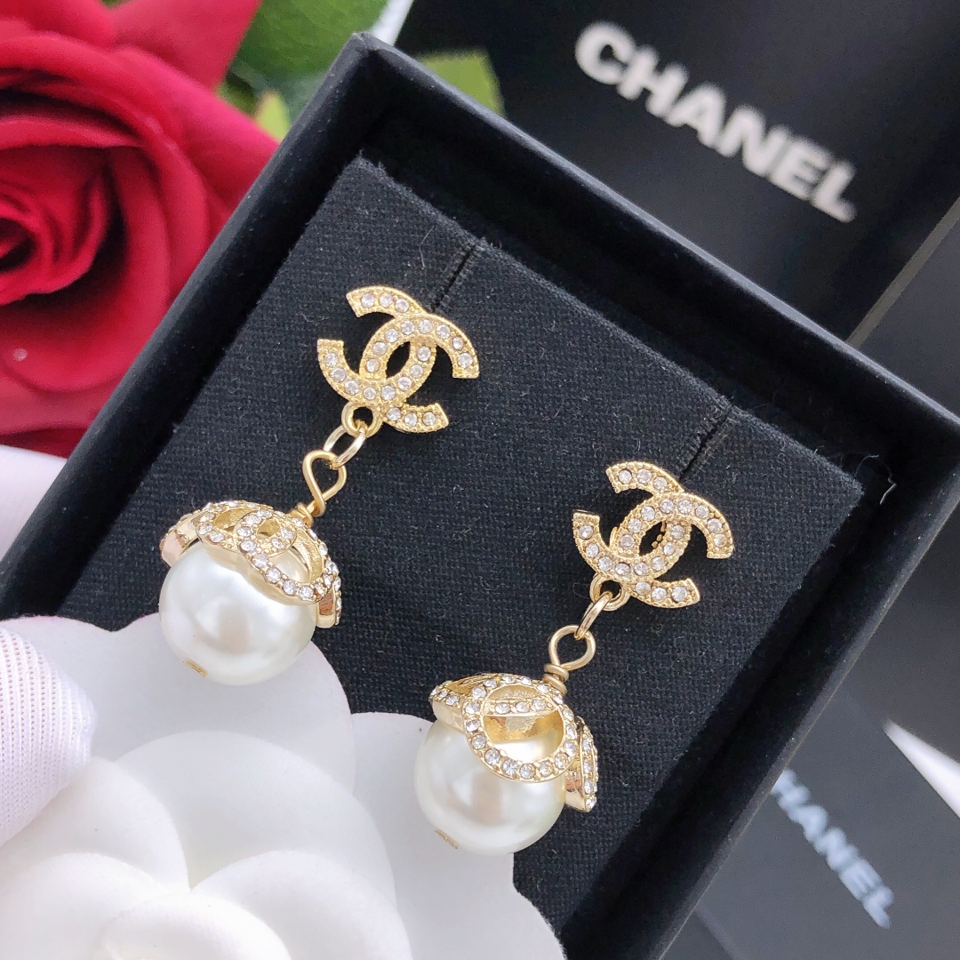 【CHANEL 】 シャネル   ファッションスタイルのイヤリング