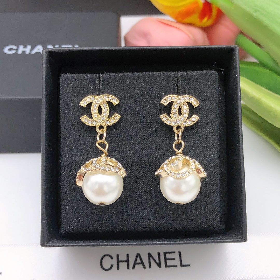 【CHANEL 】 シャネル   ファッションスタイルのイヤリング