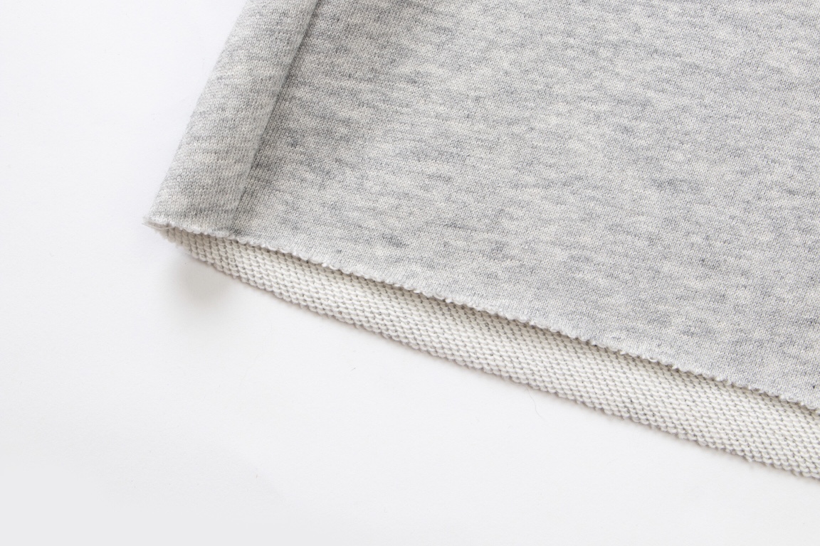 【CELINE 公式旗艦店】セリーヌ  ショートパンツご好評に付き再入荷！