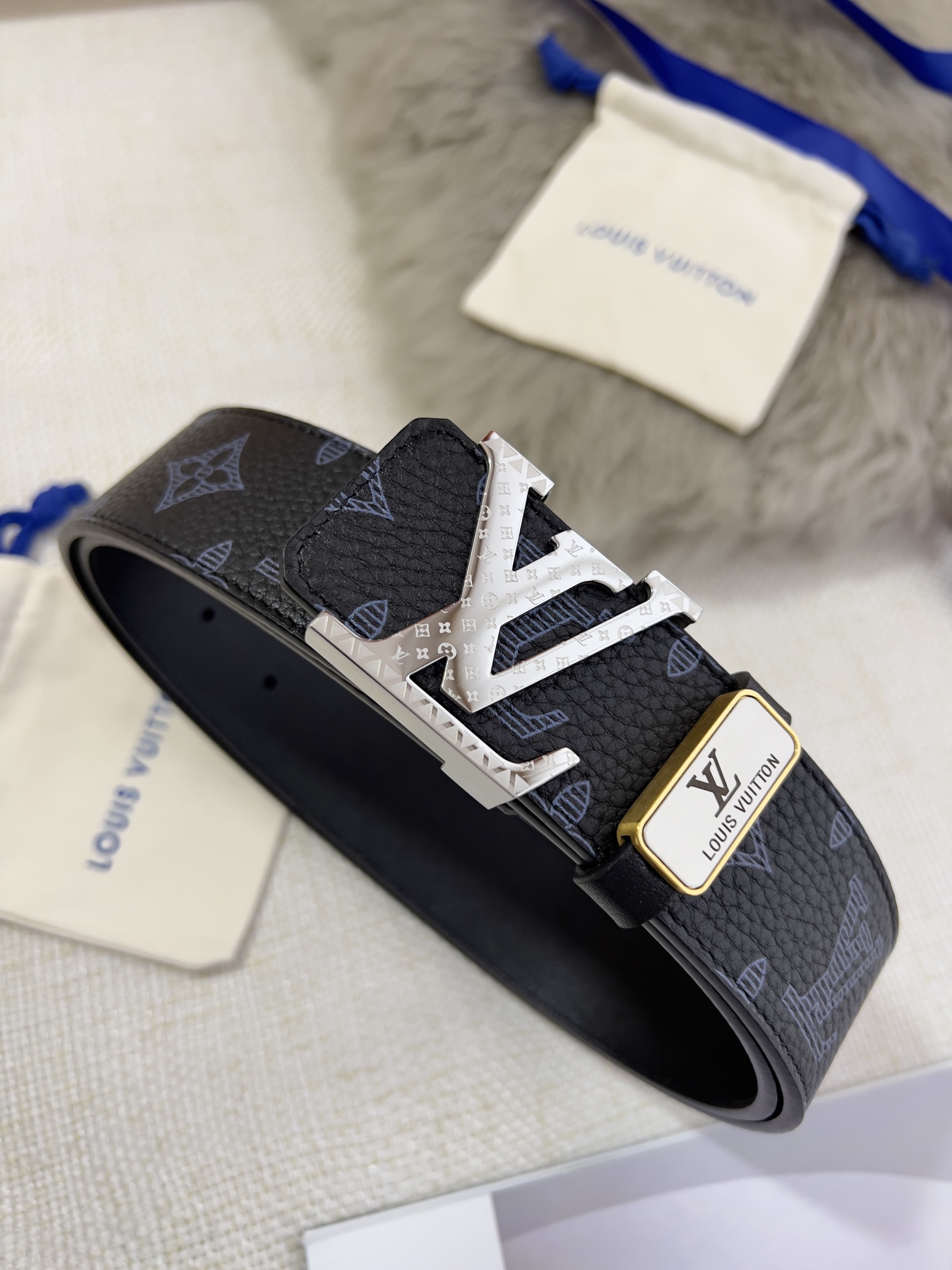 【LOUIS VUITTON】(ルイヴィトン) 3.8cmベルト メンズ