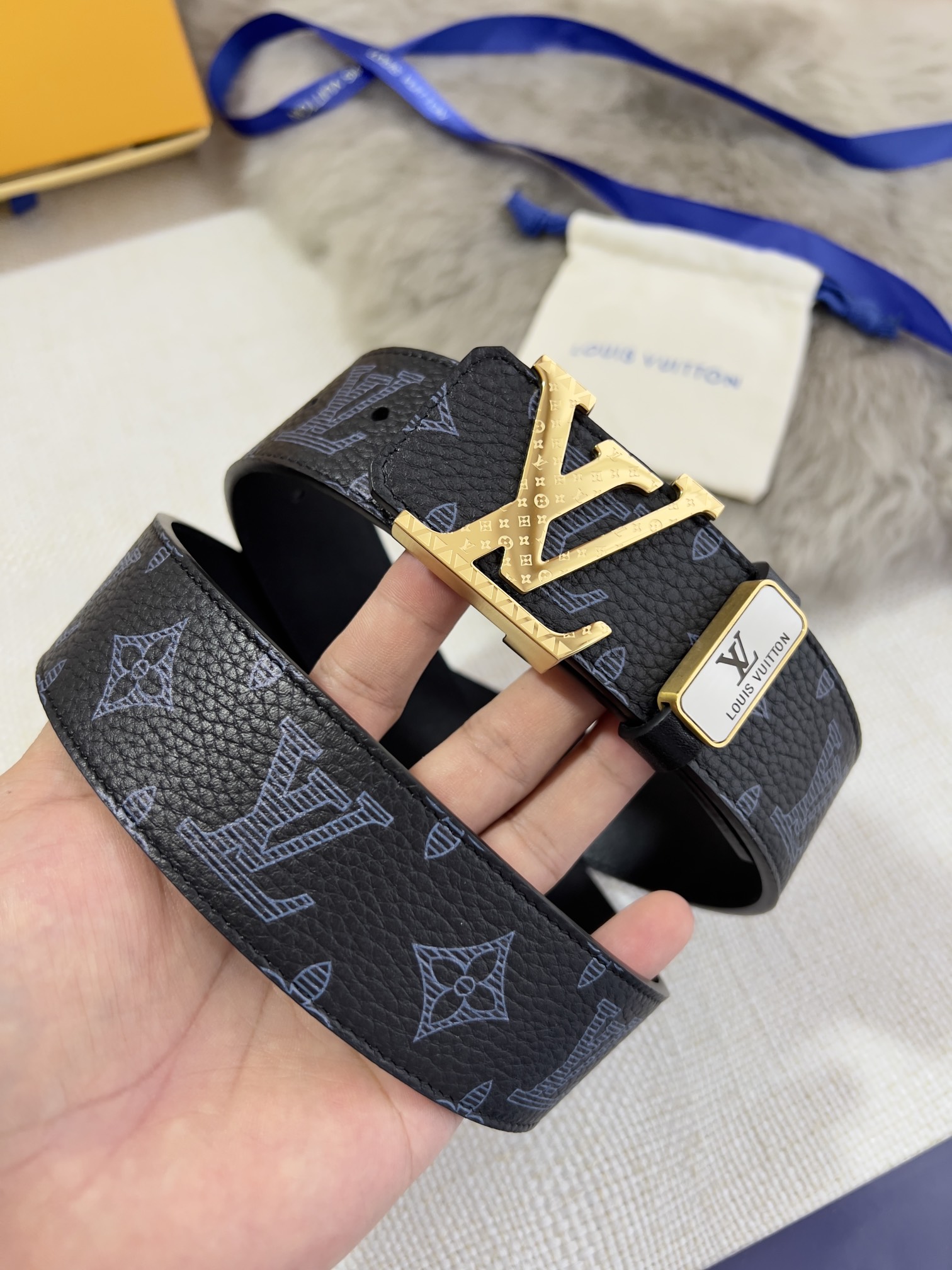 【LOUIS VUITTON】(ルイヴィトン) 3.8cmベルト メンズ