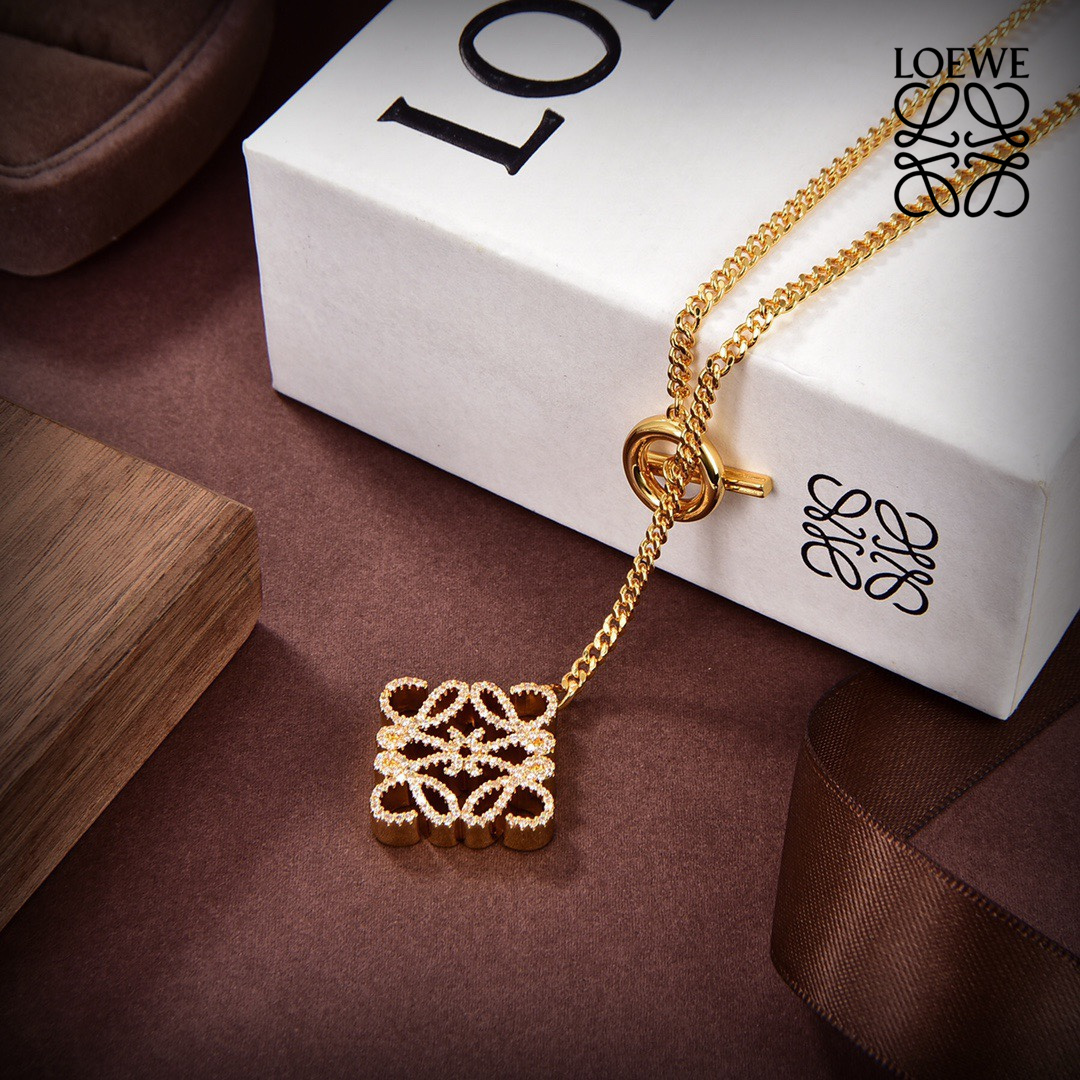 【LOEWE】ネックレス、新しいネックレス万能シンプルファッションオーナメント