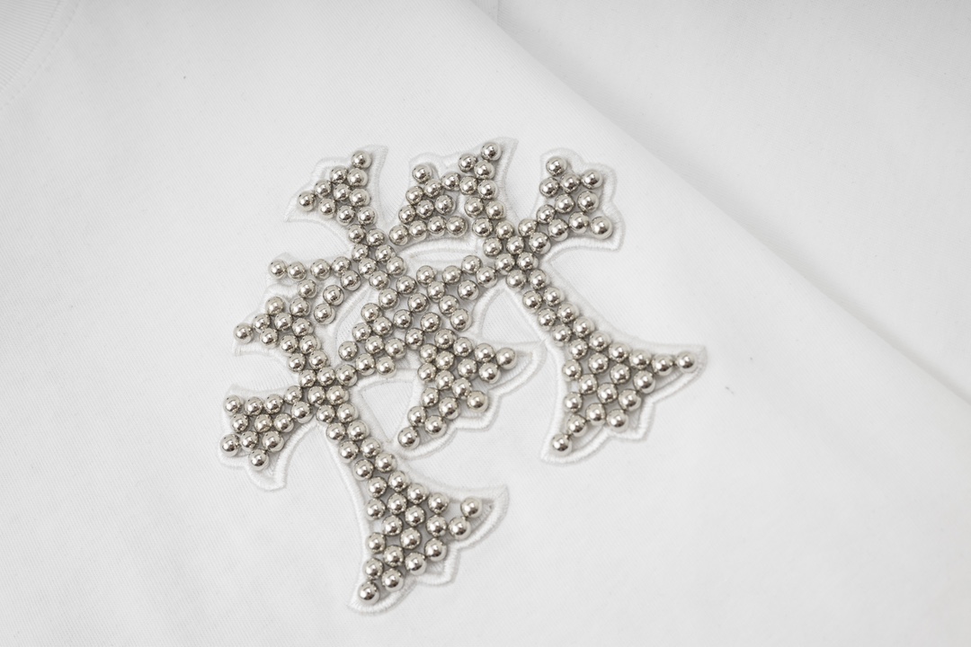 【CHROME HEARTS  公式旗艦店】クロムハーツ    Tシャツご好評に付き再入荷！