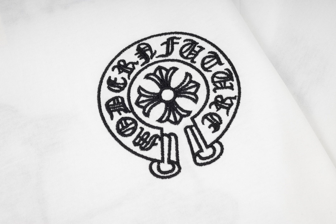 【2024】【CHROME HEARTS  公式旗艦店】クロムハーツ    Tシャツご好評に付き再入荷！