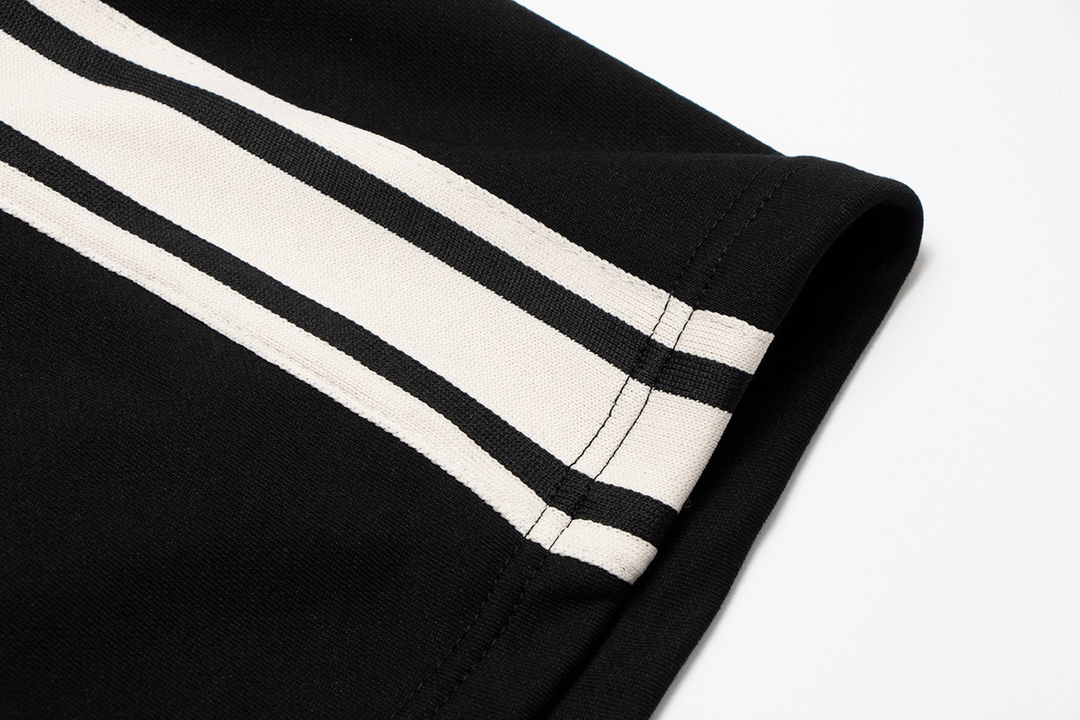 【CELINE   公式旗艦店】セリーヌ   ショートパンツ  ご好評に付き再入荷！