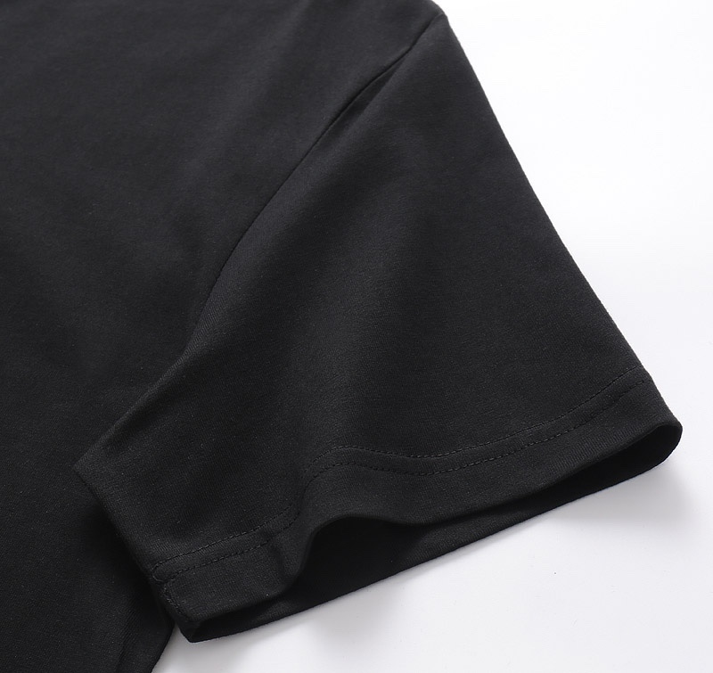 【2024】【PRADA  公式旗艦店】プラダ   Tシャツご好評に付き再入荷！