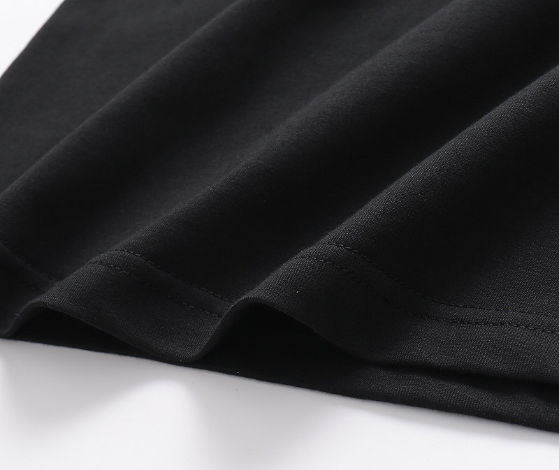 【2024】【PRADA  公式旗艦店】プラダ   Tシャツご好評に付き再入荷！