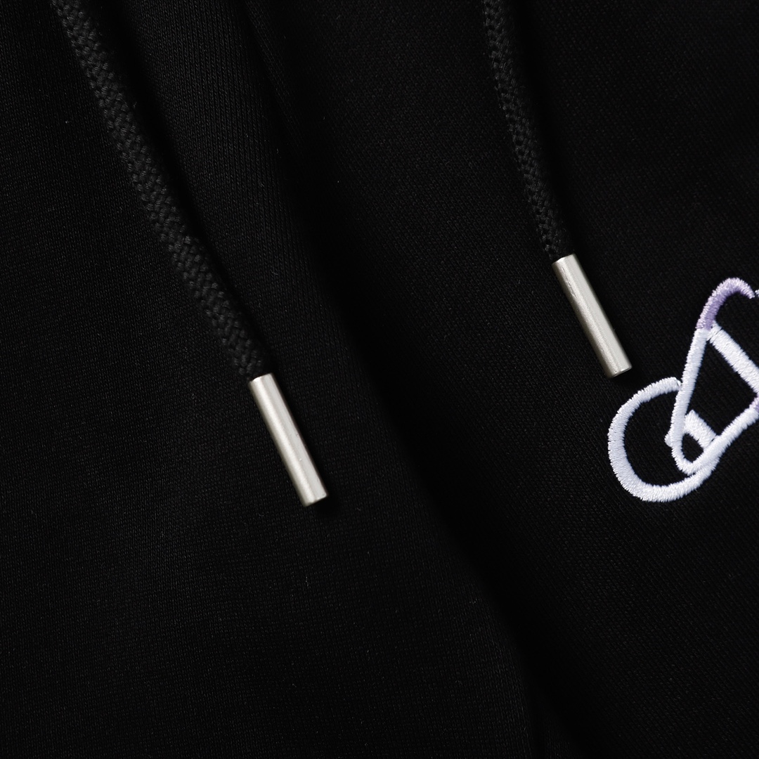 【GIVENCHY   公式旗艦店】ジバンシー    ショートパンツ  ご好評に付き再入荷！