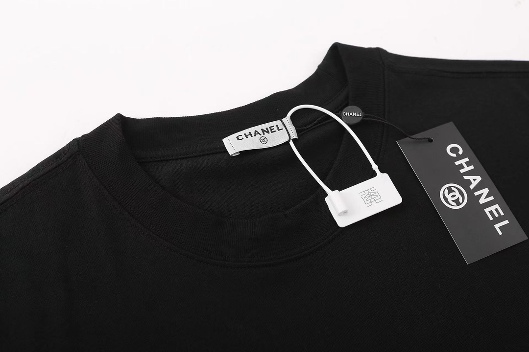【CHANEL 公式旗艦店】シャネル   Tシャツ ご好評に付き再入荷！
