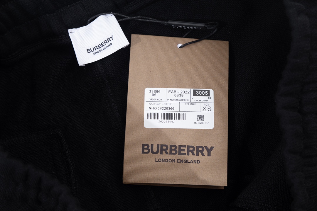 【BURBERRY 公式旗艦店】バーバリー    ショートパンツ  ご好評に付き再入荷！