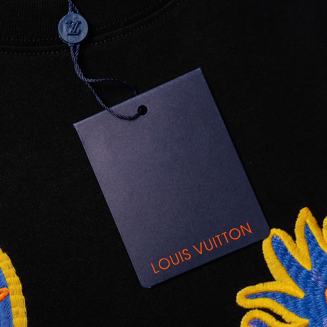 【2024】【LOUIS VUITTON 公式旗艦店】ルイヴィトン  Tシャツ   ご好評に付き再入荷！