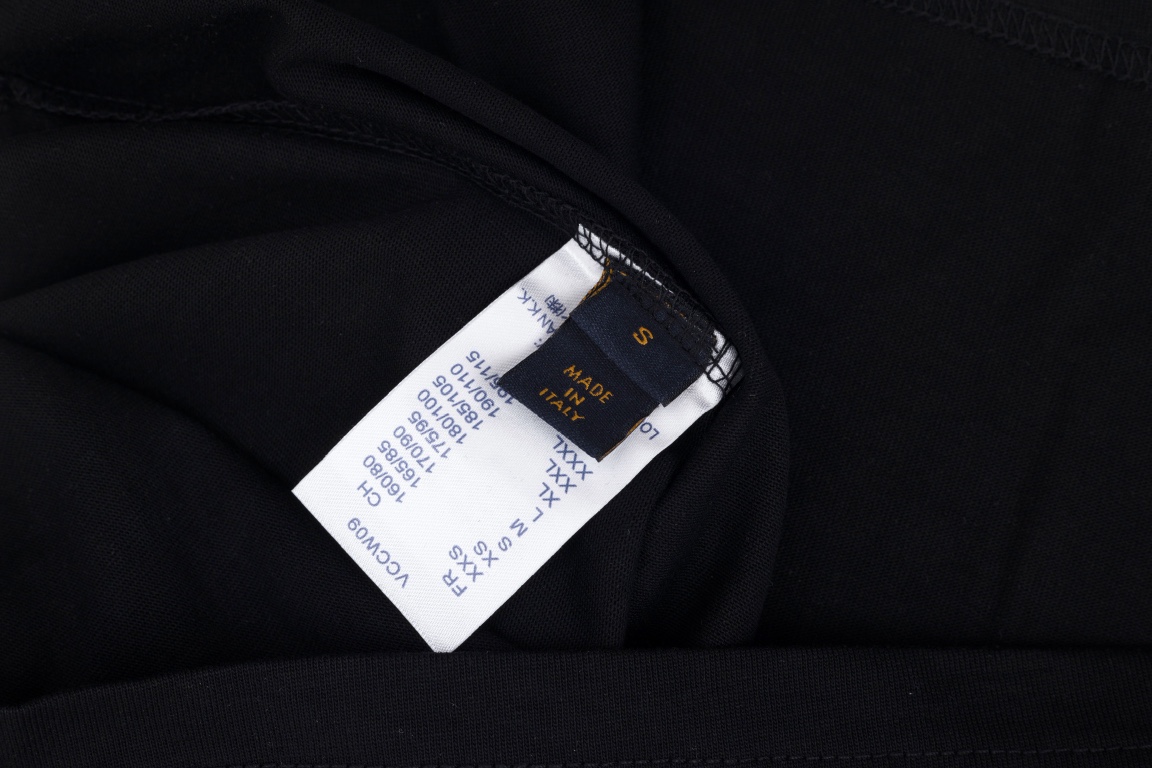 【2024】【LOUIS VUITTON  公式旗艦店】ルイヴィトン   Tシャツご好評に付き再入荷！