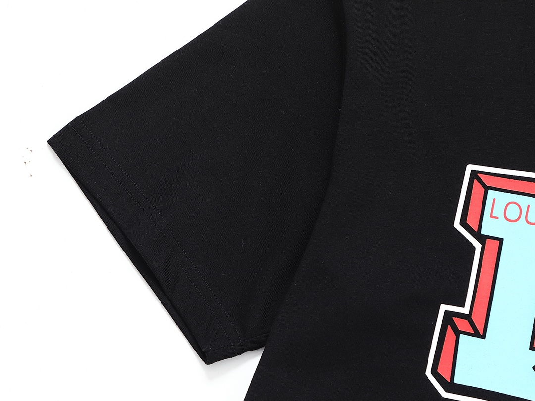 【2024】LV【LOUIS VUITTON  公式旗艦店】ルイヴィトン  Tシャツ  ご好評に付き再入荷！