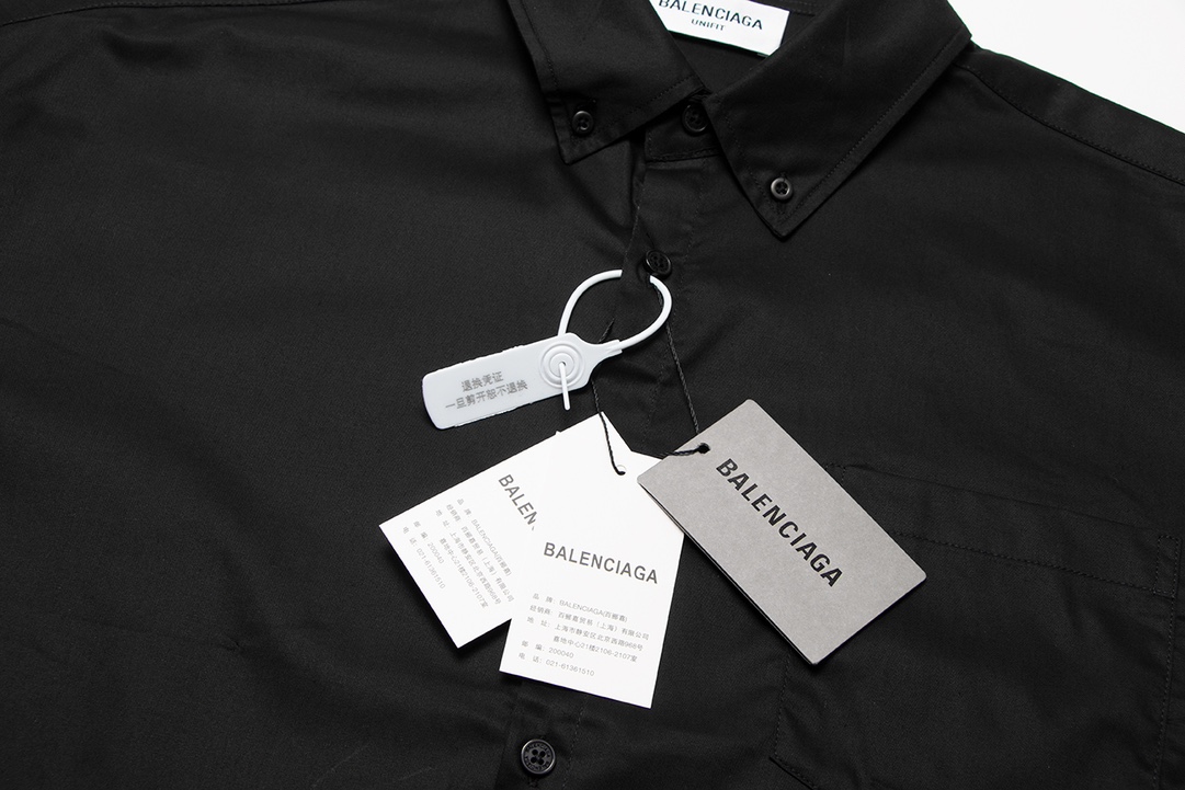 【BALENCIAGA 公式旗艦店】 バレンシアガ  半袖シャツ ご好評に付き再入荷！