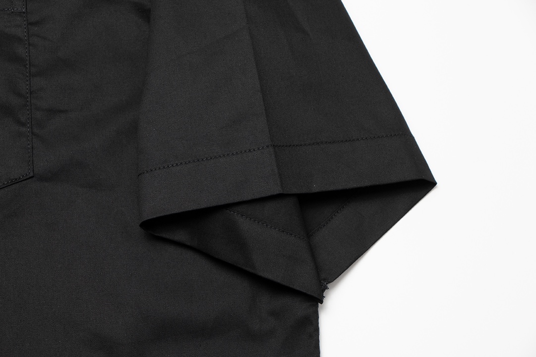 【BALENCIAGA 公式旗艦店】 バレンシアガ  半袖シャツ ご好評に付き再入荷！