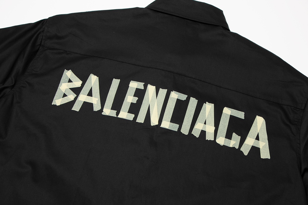 【BALENCIAGA 公式旗艦店】 バレンシアガ  半袖シャツ ご好評に付き再入荷！