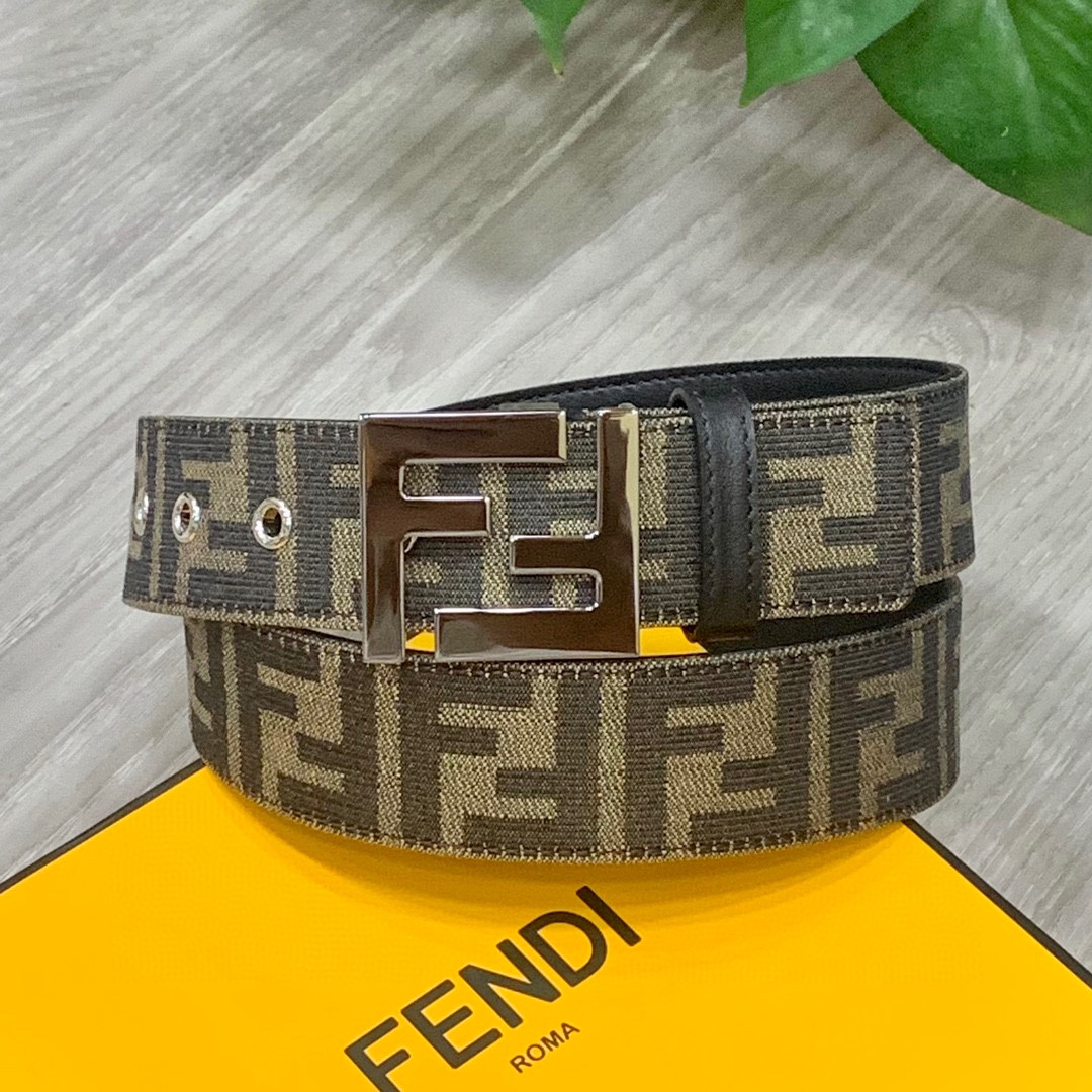 【2024】【FENDI】(フェンディ) 3.8cmベルト メンズ