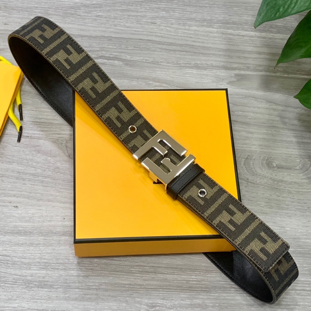 【2024】【FENDI】(フェンディ) 3.8cmベルト メンズ