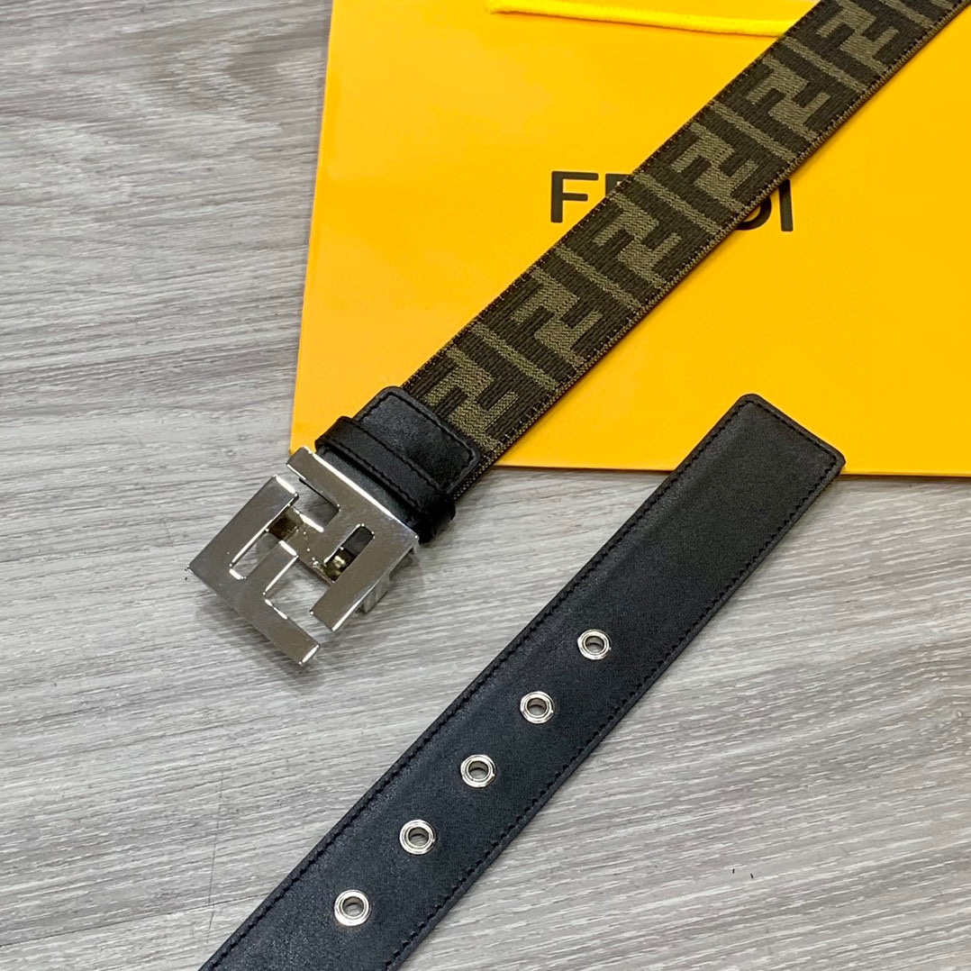 【2024】【FENDI】(フェンディ) 3.8cmベルト メンズ