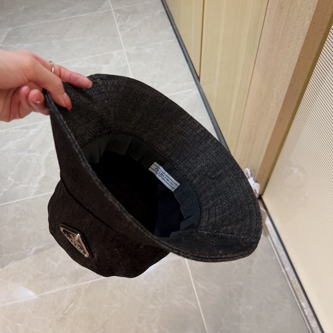 PRADA (プラダ)フィッシャーマンズハット