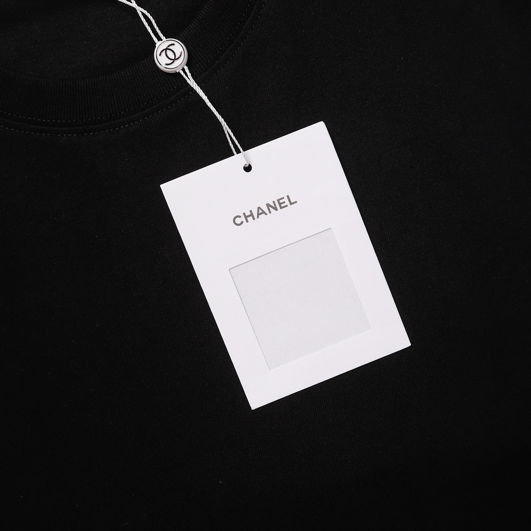 【2024】【CHANEL  公式旗艦店】シャネル    Tシャツご好評に付き再入荷！