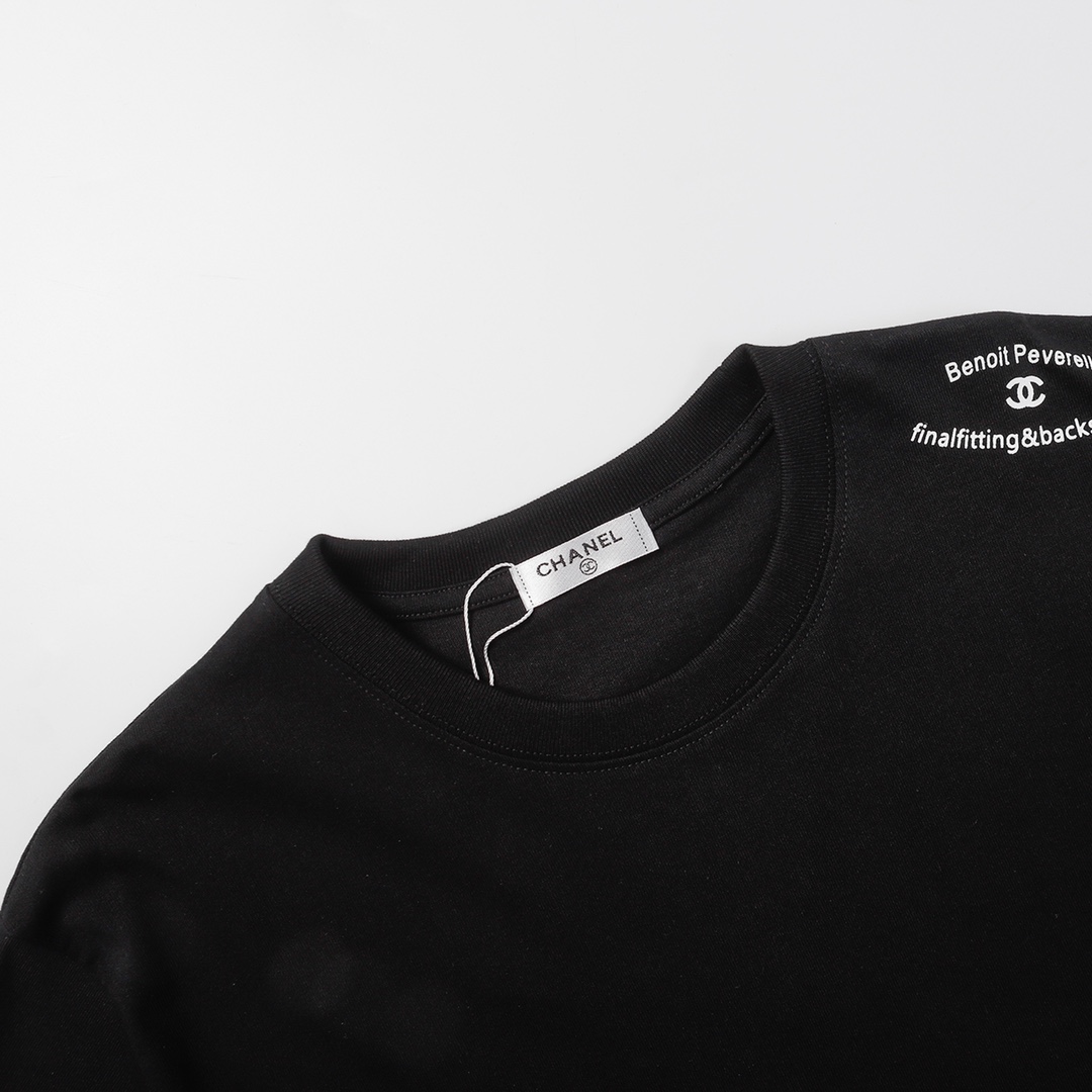 【2024】【CHANEL  公式旗艦店】シャネル    Tシャツご好評に付き再入荷！