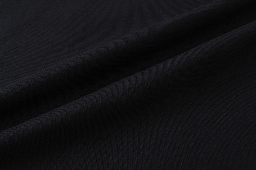 【2024】【GUCCI 公式旗艦店】クッチ   Tシャツ ご好評に付き再入荷！