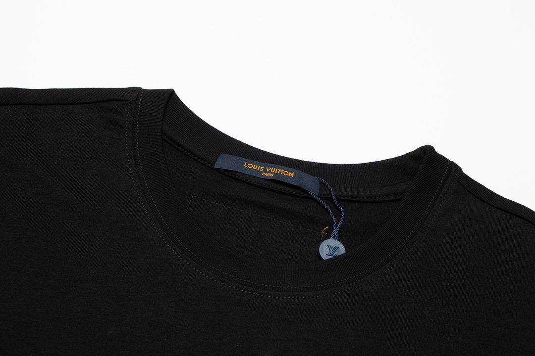 【2024】LV【LOUIS VUITTON 公式旗艦店】 ルイヴィトン   ノースリーブベスト   ご好評に付き再入荷！