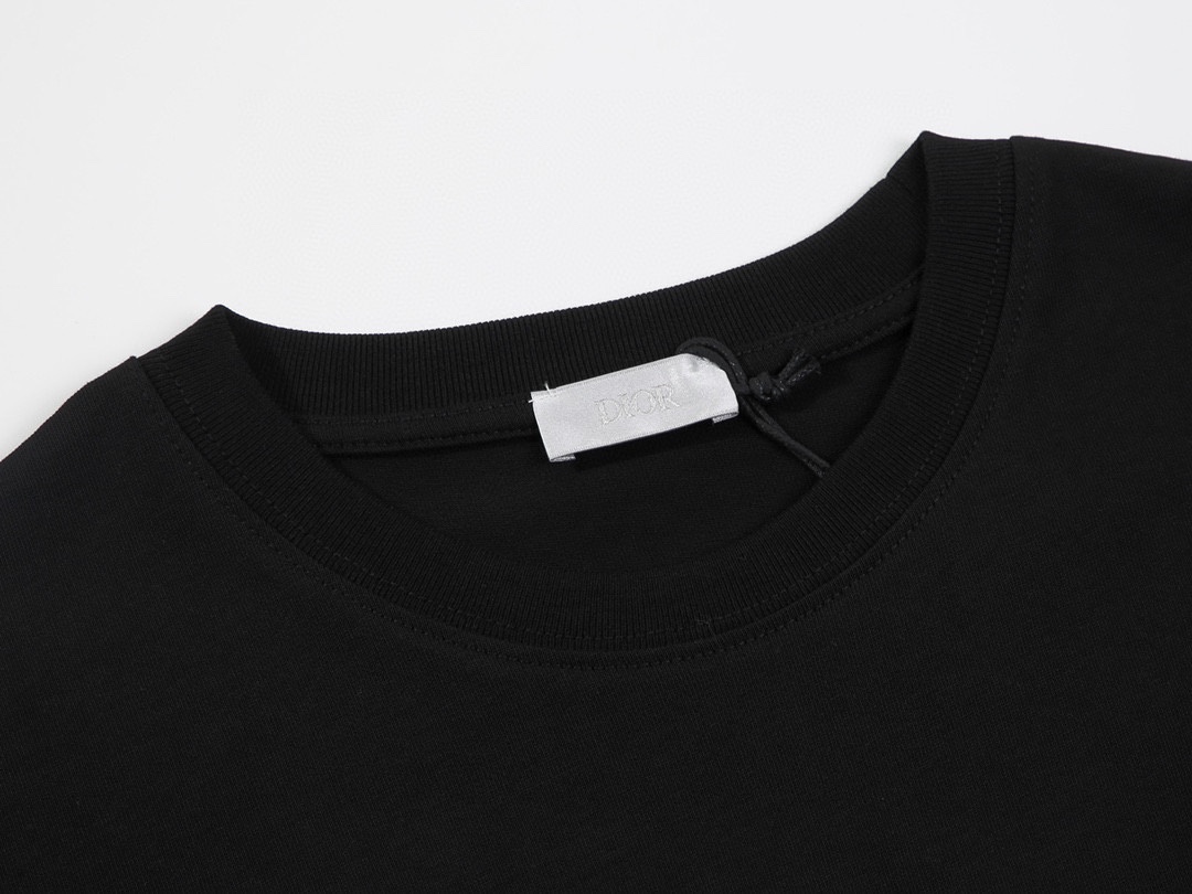 【DIOR 公式旗艦店】ディオール    Tシャツ ご好評に付き再入荷！
