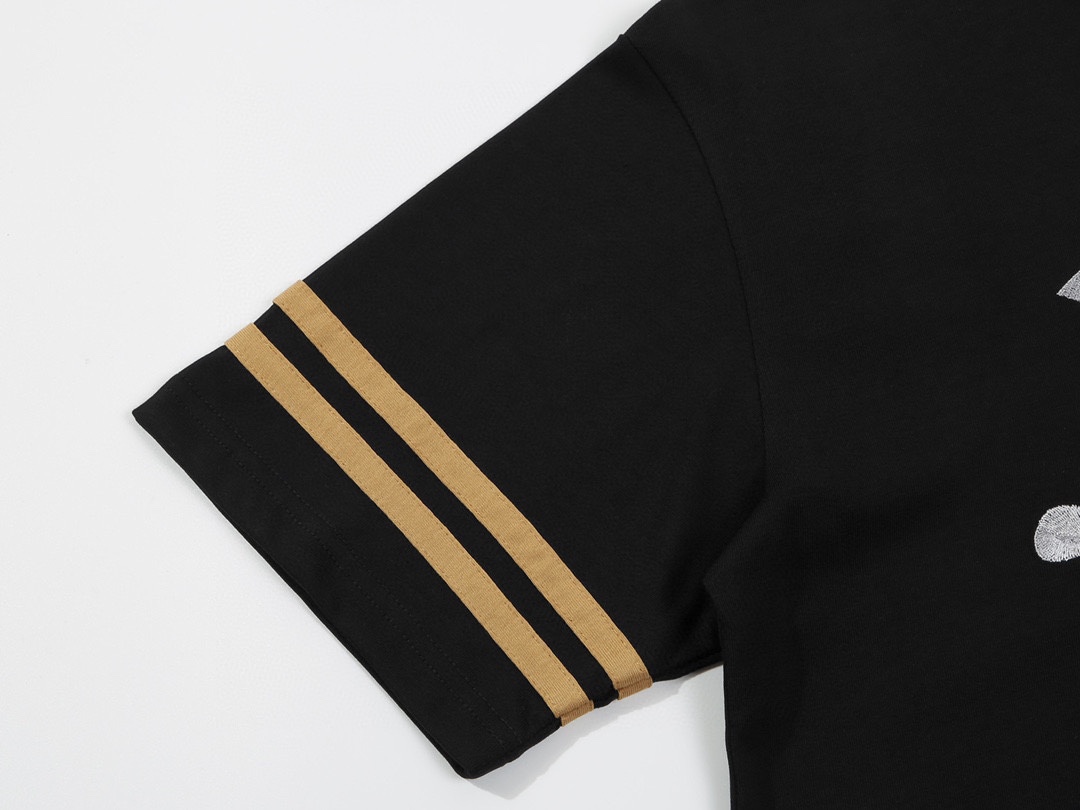 【DIOR 公式旗艦店】ディオール    Tシャツ ご好評に付き再入荷！