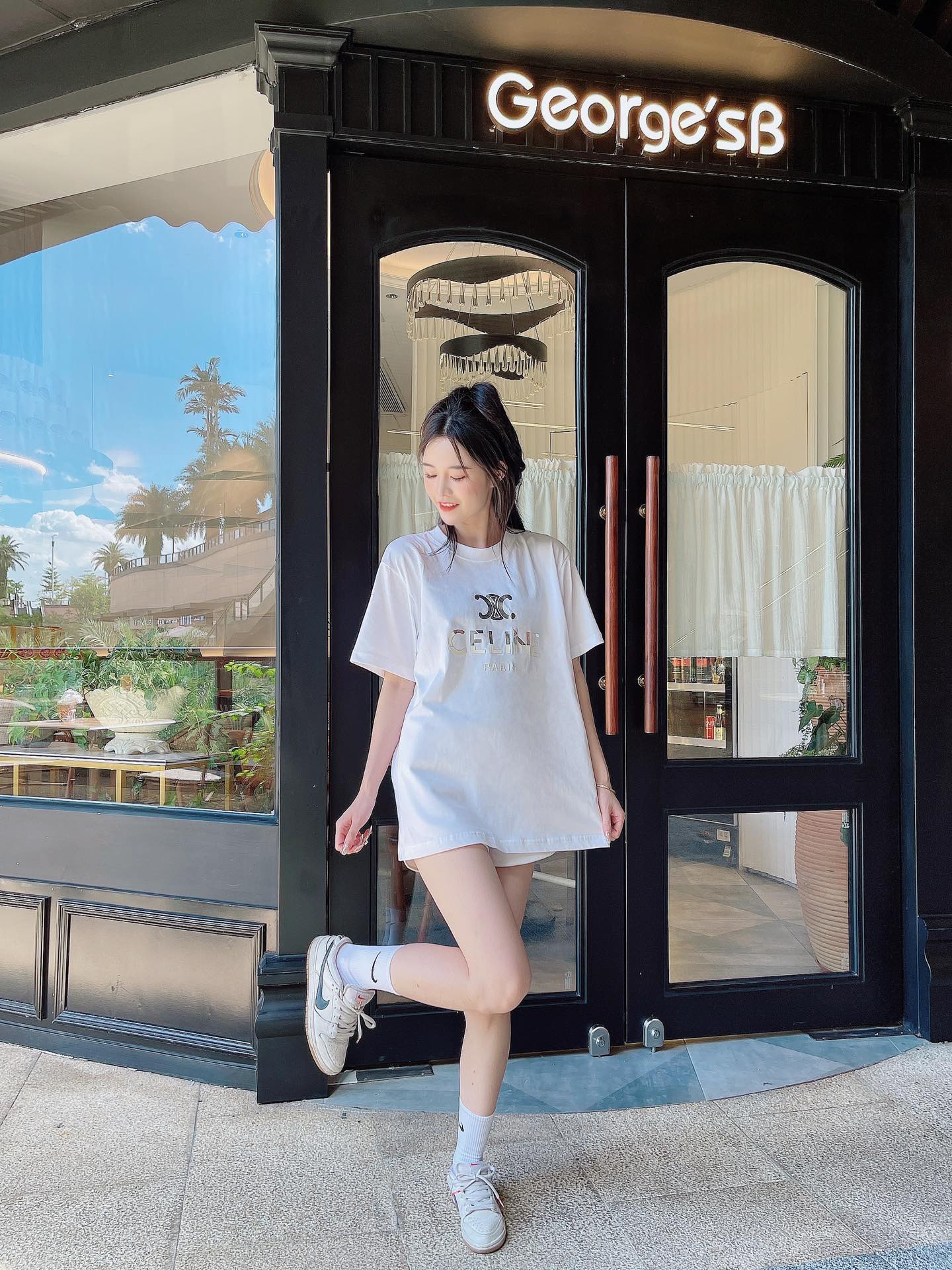 【2024】【CELINE  公式旗艦店】セリーヌ  Tシャツ ご好評に付き再入荷！