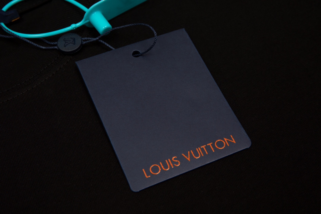 【2024】LV【LOUIS VUITTON 公式旗艦店】ルイヴィトン  バレンシアガ   Tシャツ ご好評に付き再入荷！