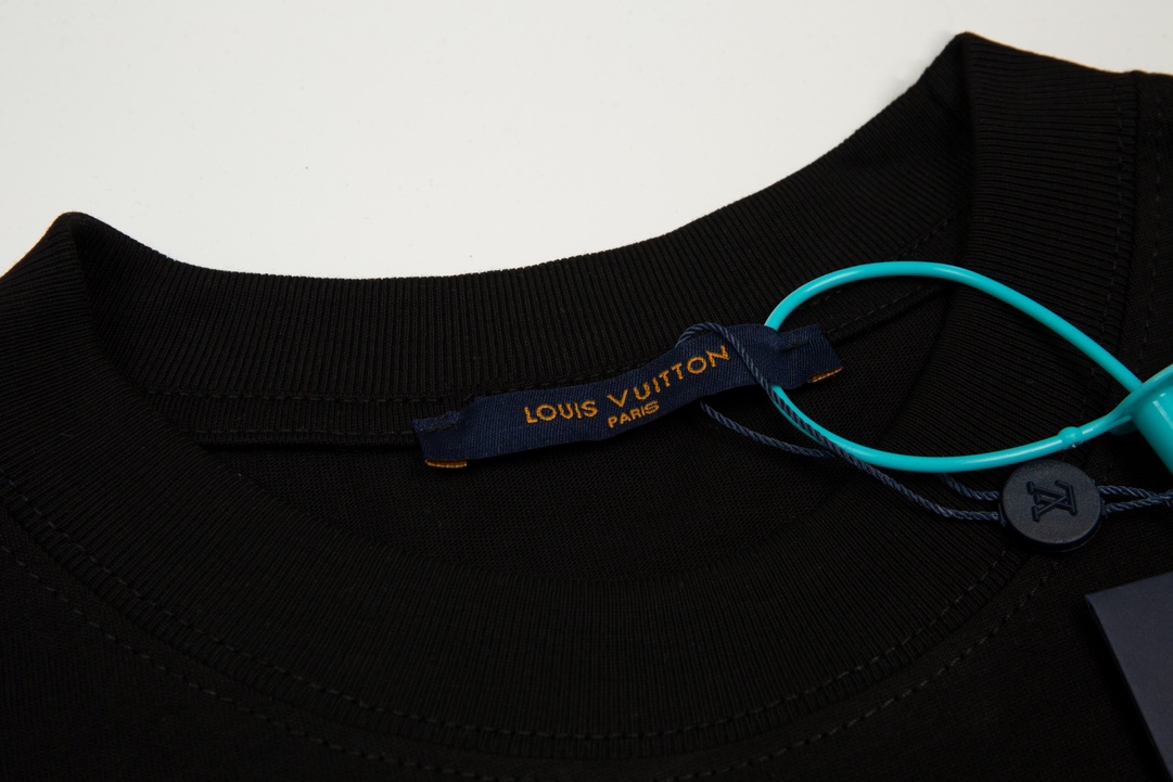 【2024】LV【LOUIS VUITTON 公式旗艦店】ルイヴィトン  バレンシアガ   Tシャツ ご好評に付き再入荷！