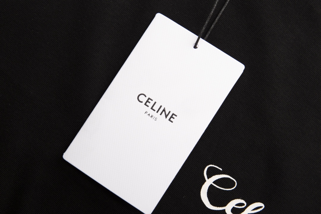 【2024】【CELINE  公式旗艦店】セリーヌ  Tシャツ ご好評に付き再入荷！