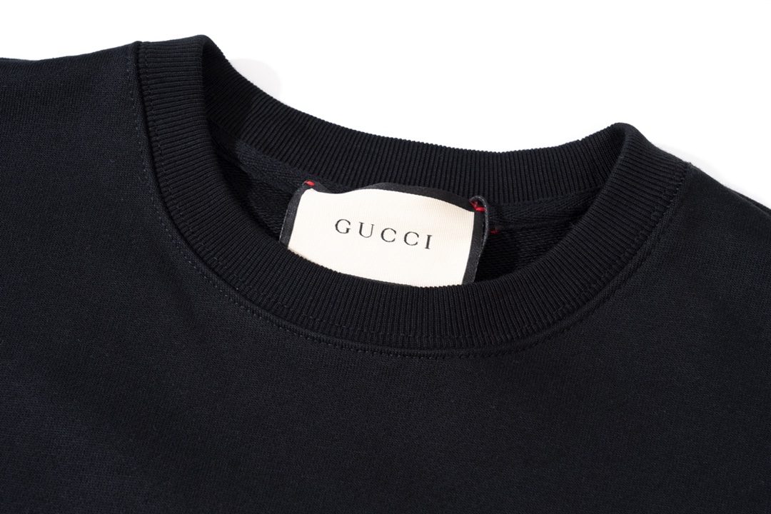 【GUCCI  公式旗艦店】グッチ  丸首の衛衣 ご好評に付き再入荷！