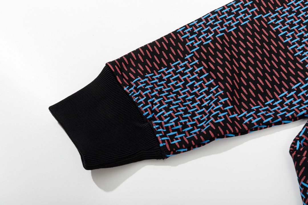 【LOUIS VUITTON  公式旗艦店】ルイヴィトン 丸首の衛衣 ご好評に付き再入荷！