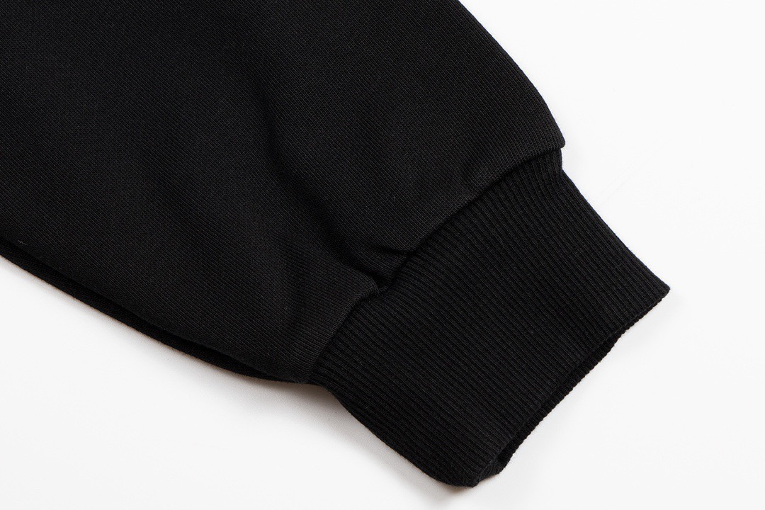 【2024】【GIVENCHY  公式旗艦店】ジバンシー 丸首の衛衣 スウェットご好評に付き再入荷！